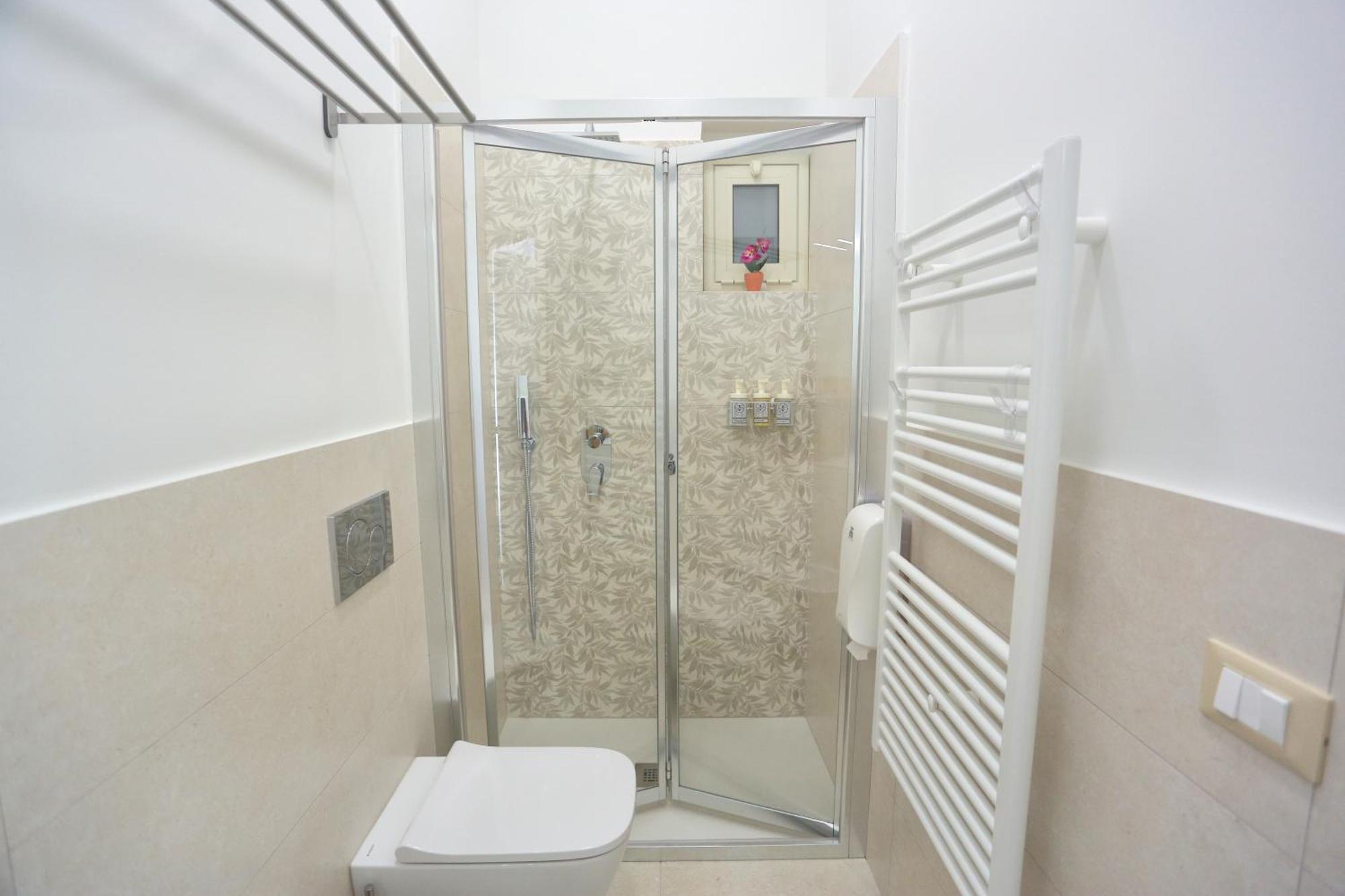 Theos Holidays Apartments Giardini Naxos Esterno foto